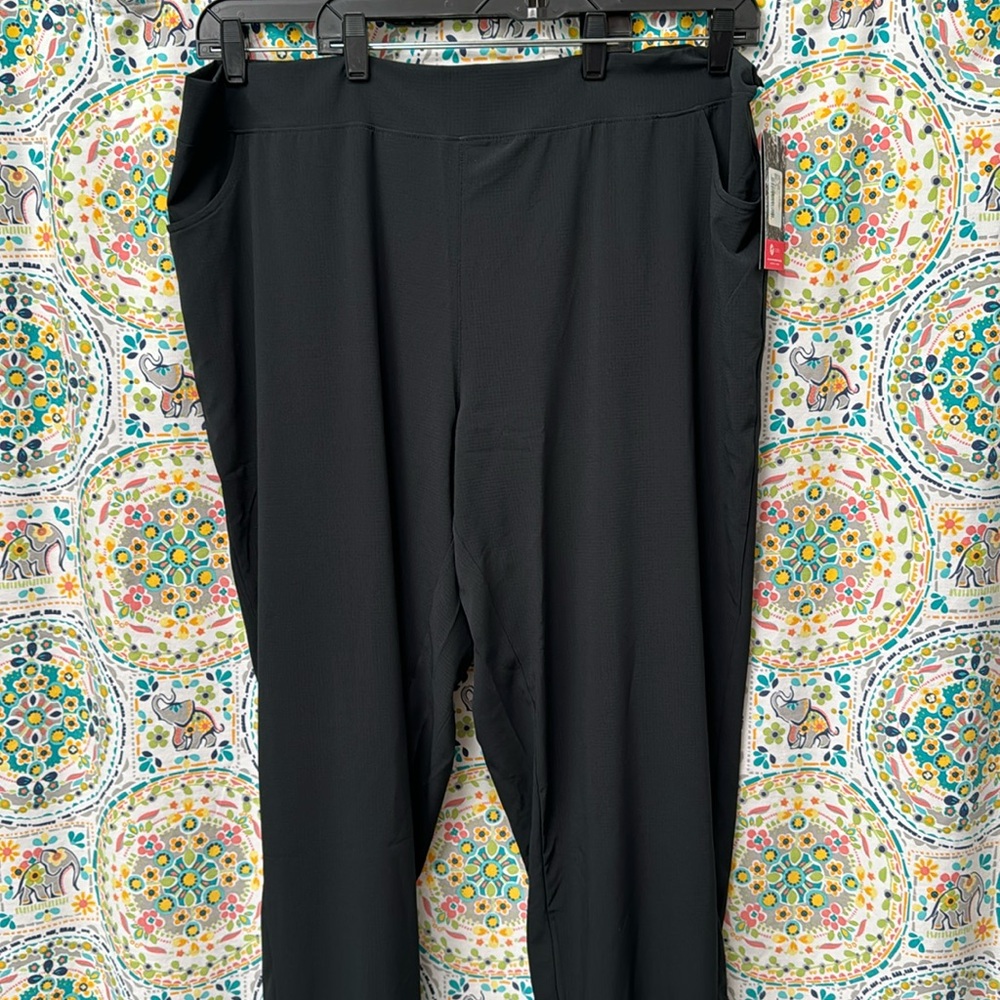 NWT Oiselle 2X Benjamina Jogger - Brand New! Black. Lightweight, relaxed fit.
